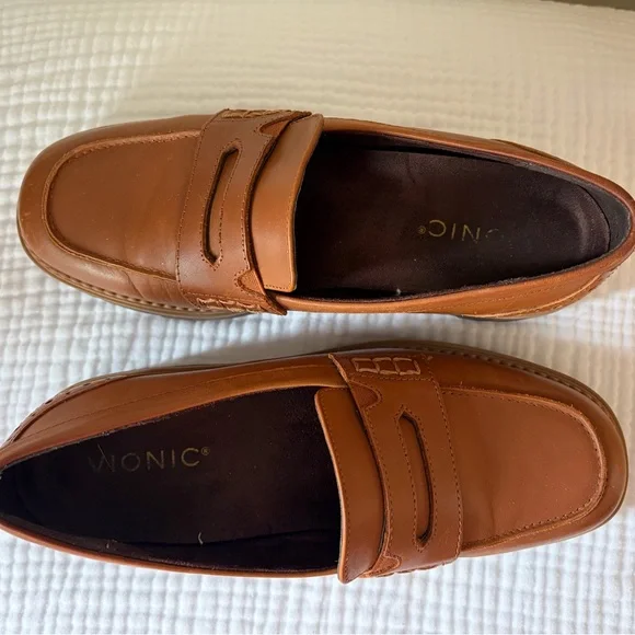 Vionic Size 7.5 Fillmore Loafers - Picture 8 of 12